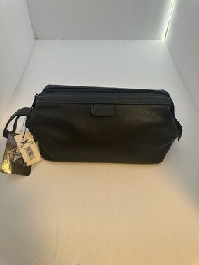 Dockers Black Leather Travel Toiletry Bag with Carry Handle